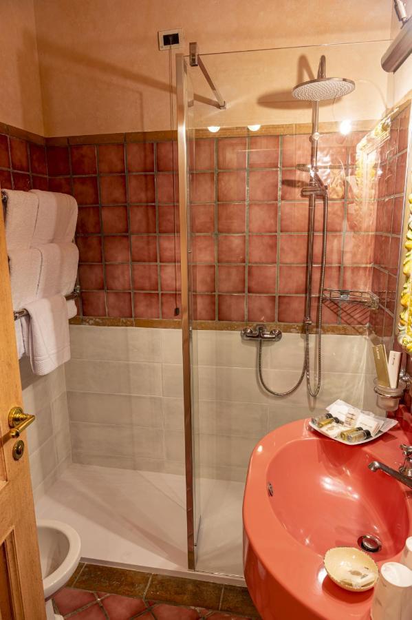 Hotel Boccaccio Calcinaia Dış mekan fotoğraf