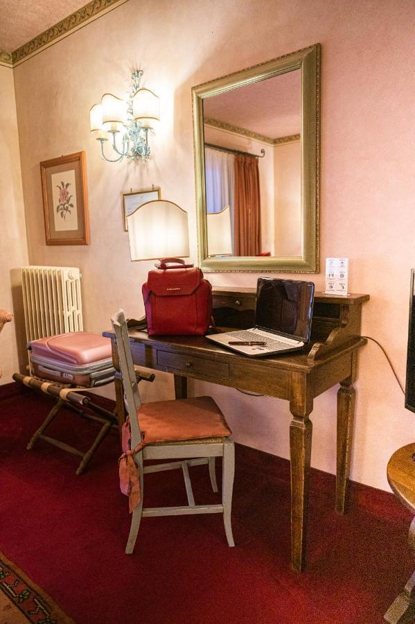 Hotel Boccaccio Calcinaia Dış mekan fotoğraf
